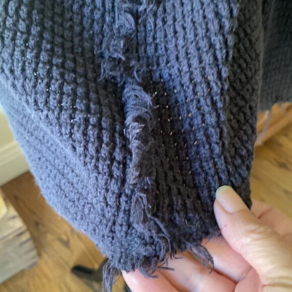 Free People Cold Shoulder Waffle Knit Boho Fringe Long Sleeve Top Size Small - Picture 6 of 13